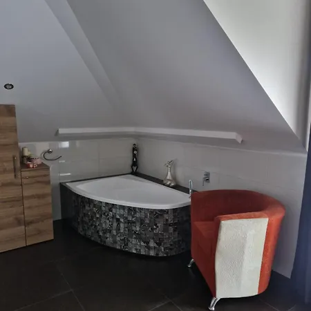 Szary Odpoczynek Na Pietrze - Wies