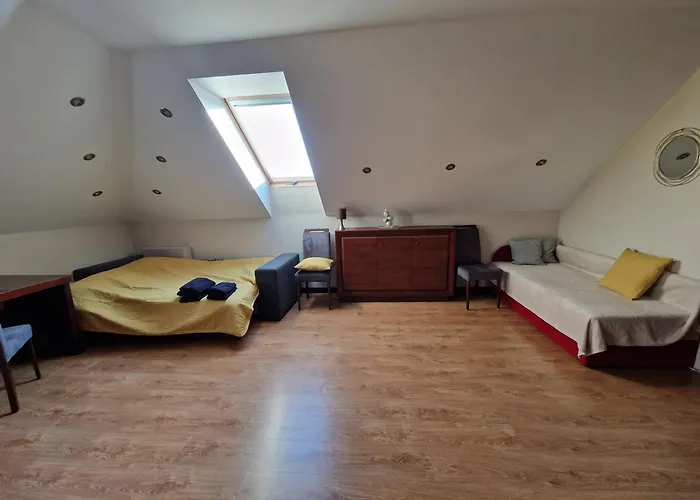 Szary Odpoczynek Na Pietrze - Wies Rum i privatbostad Pogorze